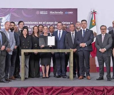Gobierno-y-banca-acuerdan-eliminar-temporalmente-comisiones-en-pagos-con-tarjeta-y-vales-en-gasolineras