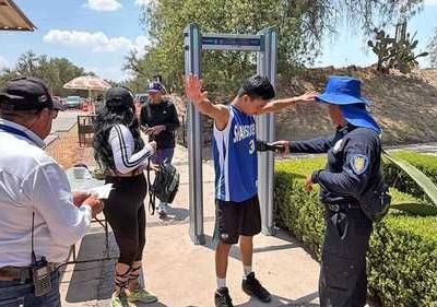 Instalan-arcos-detectores-de-metales-en-los-cinco-accesos-de-Teotihuacan
