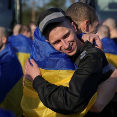 Rusia-y-Ucrania-intercambian-193-prisioneros-de-guerra
