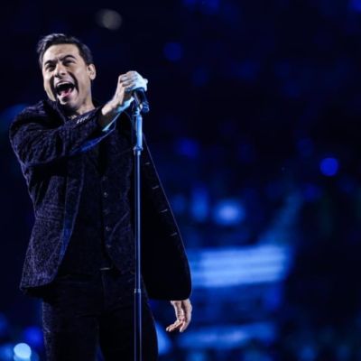 Carlos-Rivera-emociona-a-40-mil-fans-en-la-Plaza-de-Toros-Mexico-con-su-concierto-Vida-Mexico