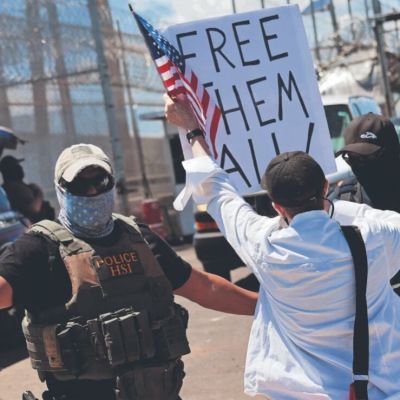 Huelga-de-hambre-y-protestas-en-Delaney-Hall-detenidos-migrantes-denuncian-condiciones-inhumanas