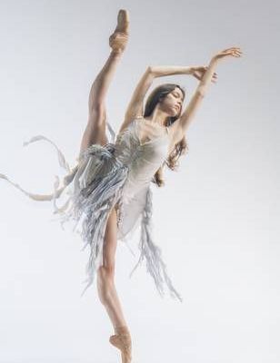 La-Compania-Nacional-de-Danza-y-Danza-Visual-estrenan-Las-olas-del-rey-inspirada-en-El-ultimo-unicornio
