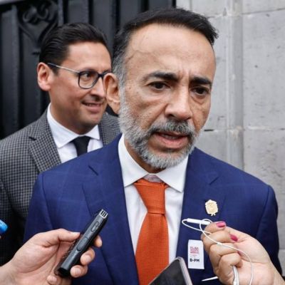 Alcalde-de-Metepec-ofrece-disculpas-tras-difundirse-video-con-escoltas-armados-en-club-deportivo