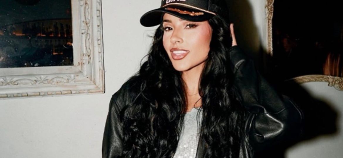 Becky-G-reivindica-su-identidad-latina-y-defiende-el-espanglish-con-‘Baraja-bendita