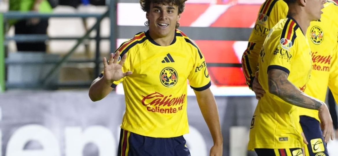 Carlos-Alvarez-marca-su-primer-gol-con-el-America-en-la-goleada-ante-Leon