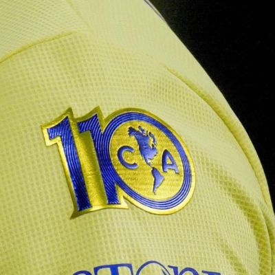 Chelsea-y-Monaco-felicitan-al-America-por-su-110-aniversario