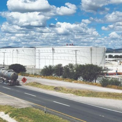 Comunidad-de-La-Fragua-teme-vivir-junto-a-terminal-donde-aseguraron-59-millones-de-litros-de-presunto-hidrocarburo