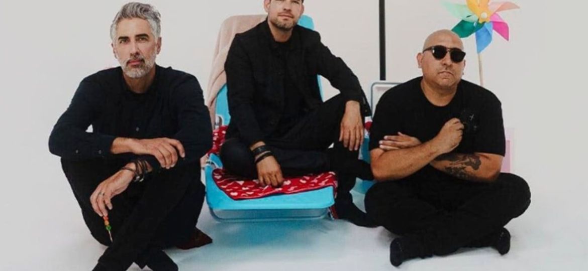 Delux-recuerda-las-rivalidades-musicales-de-los-2000-y-el-regreso-del-punk-rock