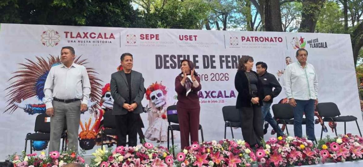Desfile-de-la-Feria-de-Ferias-reune-a-mas-de-7-mil-personas-en-Tlaxcala