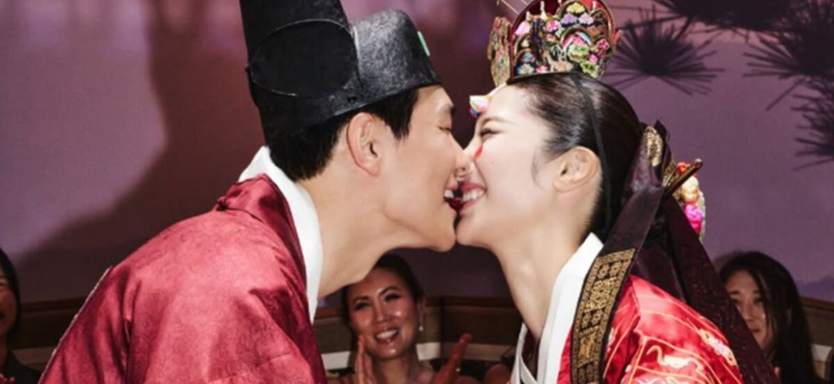 EJAE-y-Sam-Kim-se-casan-en-una-ceremonia-intima-en-Seul