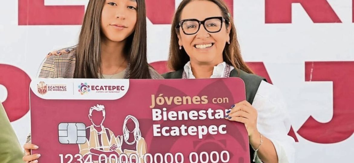 Ecatepec-entrega-mil-tarjetas-de-apoyo-para-transporte-a-universitarios
