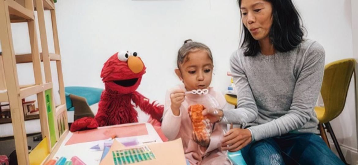 Elmo-comparte-herramientas-para-que-ninas-y-ninos-reconozcan-sus-emociones