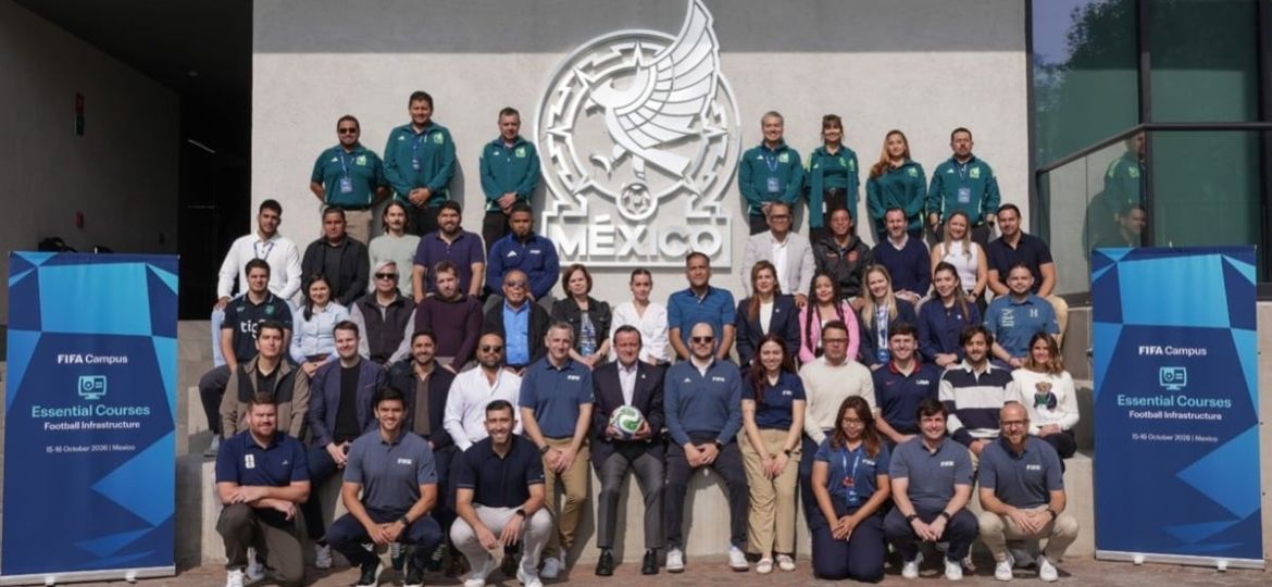 FIFA-realiza-en-Mexico-el-primer-taller-de-infraestructura-futbolistica-de-America-Latina