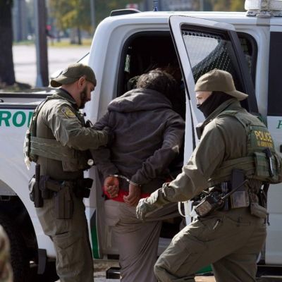 Familias-denuncian-que-ICE-prepara-deportaciones-de-migrantes-enfermos-a-Africa