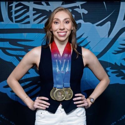 Glenda-Inzunza-inspira-a-ninas-que-suenan-con-llegar-a-la-natacion-artistica