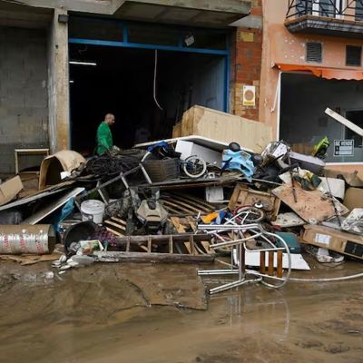 Inundaciones-por-la-DANA-Adam-dejan-cuatro-muertos-y-comunidades-confinadas-en-Espana