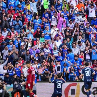 Joel-Huiqui-afirma-que-la-casa-de-Cruz-Azul-es-Mexico-antes-de-enfrentar-a-Pumas