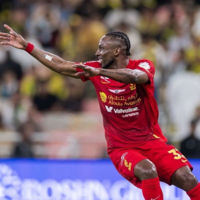Julian-Quinones-marca-de-panenka-y-da-dos-asistencias-en-goleada-del-Al-Qadisiya