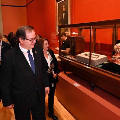 La-UNAM-celebra-475-anos-de-historia-con-exposicion-en-San-Ildefonso