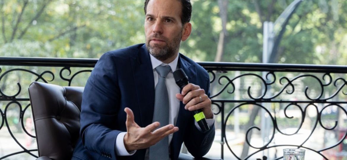 Loret-responde-a-Sheinbaum-por-supuesta-gira-de-AMLO-para-promocionar-su-libro