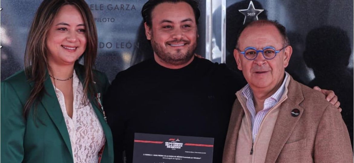 Marco-Tolama-y-Alfonso-Toledano-ingresan-al-Muro-de-Honor-del-Mexico-GP