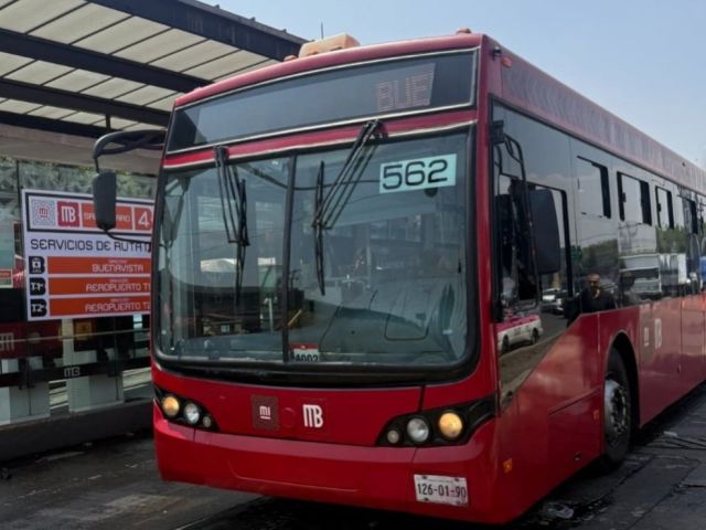 Metrobus-licita-mejoras-funcionales-para-la-estacion-Teatro-Blanquita