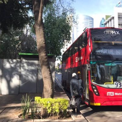 Metrobus-modifica-servicio-en-las-lineas-1-y-7-por-protesta-de-trabajadores-del-IMSS-en-CDMX