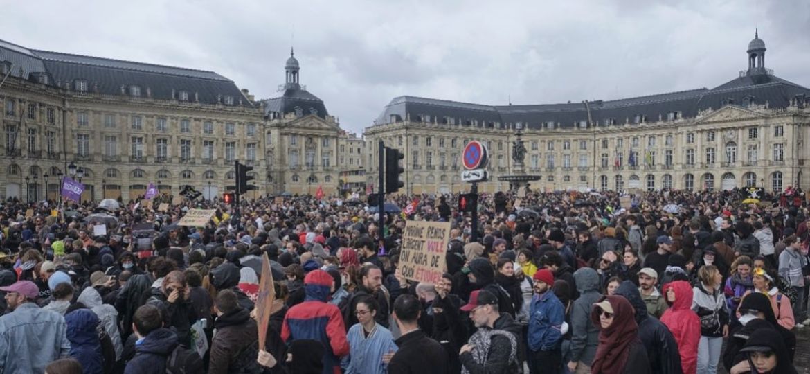 Miles-protestan-en-Francia-Italia-Espana-y-Portugal-por-el-costo-de-vida-y-la-crisis-de-vivienda