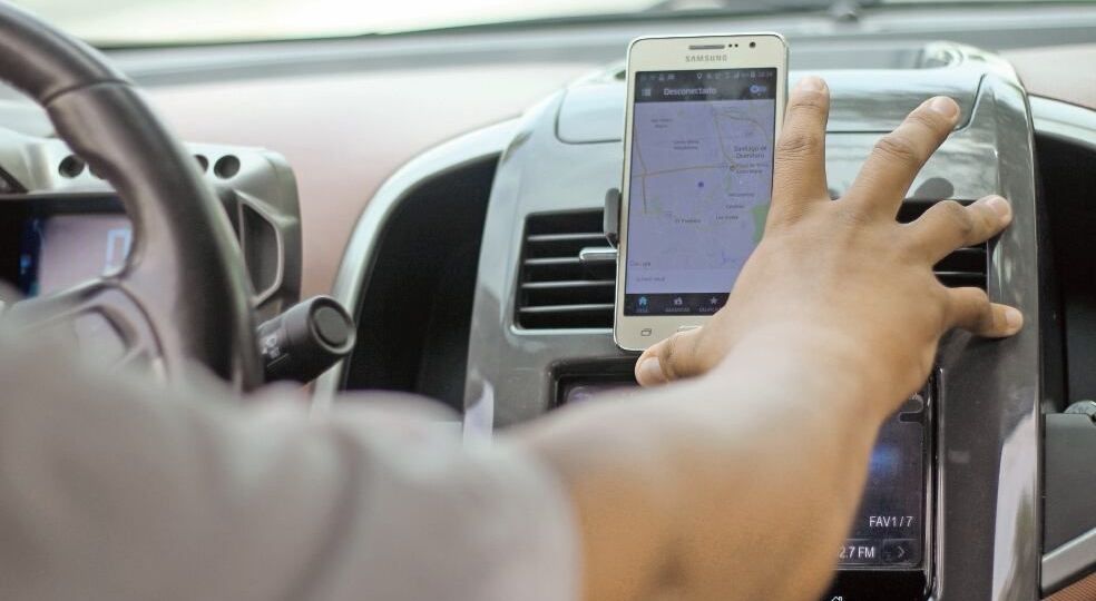 PRI-propone-permitir-Uber-y-DiDi-en-aeropuertos-y-centrales-de-autobuses