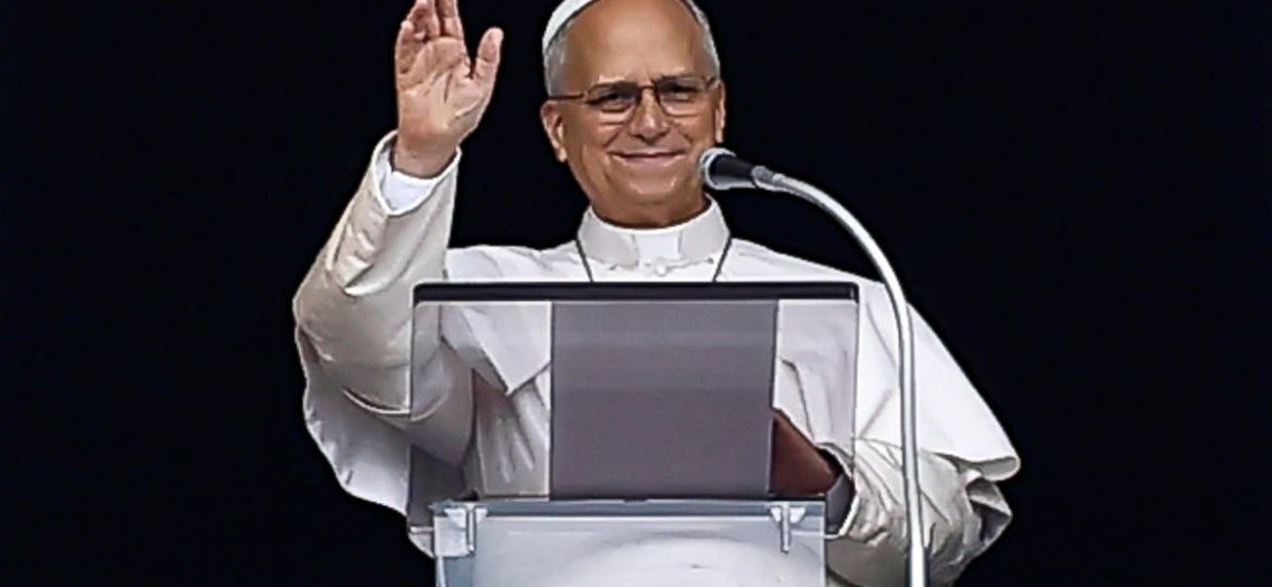 Papa-Leon-XIV-reaparece-en-el-Angelus-y-anuncia-el-regreso-gradual-a-sus-actividades