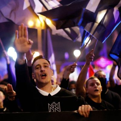 Policia-detiene-a-tres-personas-tras-intento-de-llegar-a-campamento-por-la-vivienda-en-Madrid