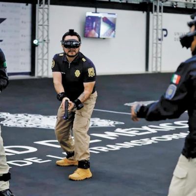 Policias-de-la-CDMX-entrenan-con-avatares-para-enfrentar-situaciones-de-estres