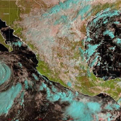 Rachel-se-mantiene-como-huracan-categoria-1-y-provoca-lluvias-fuertes-en-Baja-California-Sur