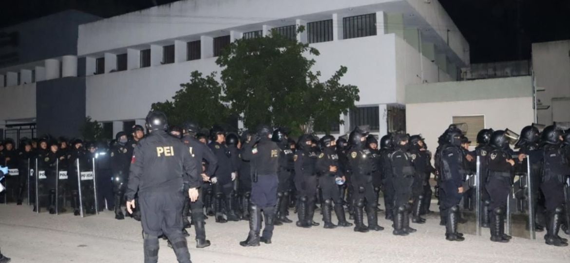 Realizan-operativo-sorpresa-en-el-penal-de-Merida-aseguran-celulares-cannabis-y-objetos-prohibidos