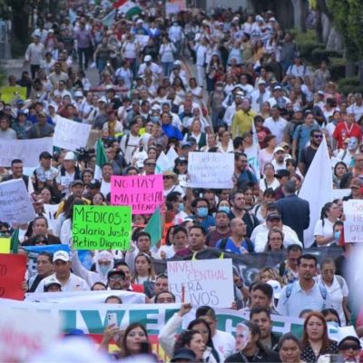 Reportan-participacion-de-7-mil-trabajadores-del-IMSS-en-marcha-en-CDMX