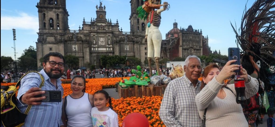 Secretaria-de-Cultura-de-CDMX-licita-ofrenda-del-Zocalo-y-desfile-de-Dia-de-Muertos-2026