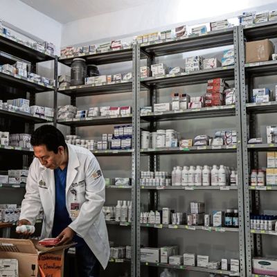 Senadora-propone-prohibir-que-influencers-promocionen-medicamentos