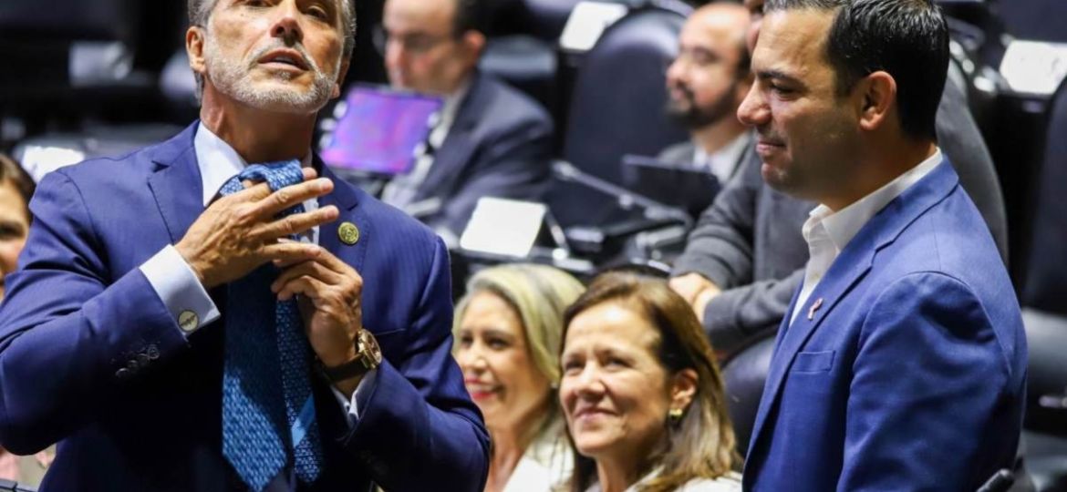 Sergio-Mayer-rechaza-sumarse-al-PAN-y-confirma-que-sigue-en-la-bancada-de-Morena