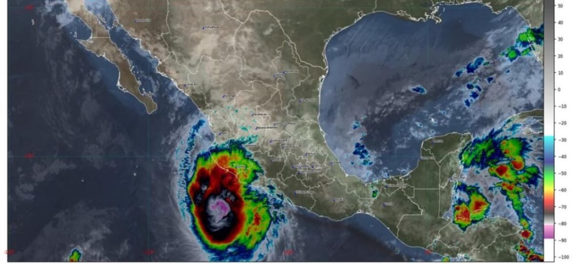 Sheinbaum-pide-mantenerse-atentos-ante-efectos-del-huracan-Trudy-en-el-Pacifico