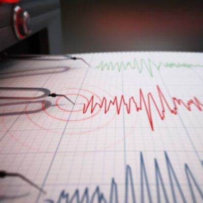 Sismo-de-magnitud-7.6-sacude-Panama-y-provoca-evacuaciones-en-la-capital