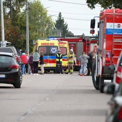 Tercer-ataque-escolar-en-menos-de-una-semana-deja-tres-personas-heridas-en-Varsovia