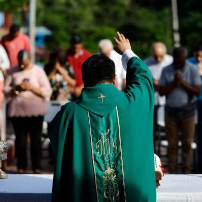 Tonosi-permanece-sin-agua-ni-luz-tras-terremoto-de-7.7-en-Panama