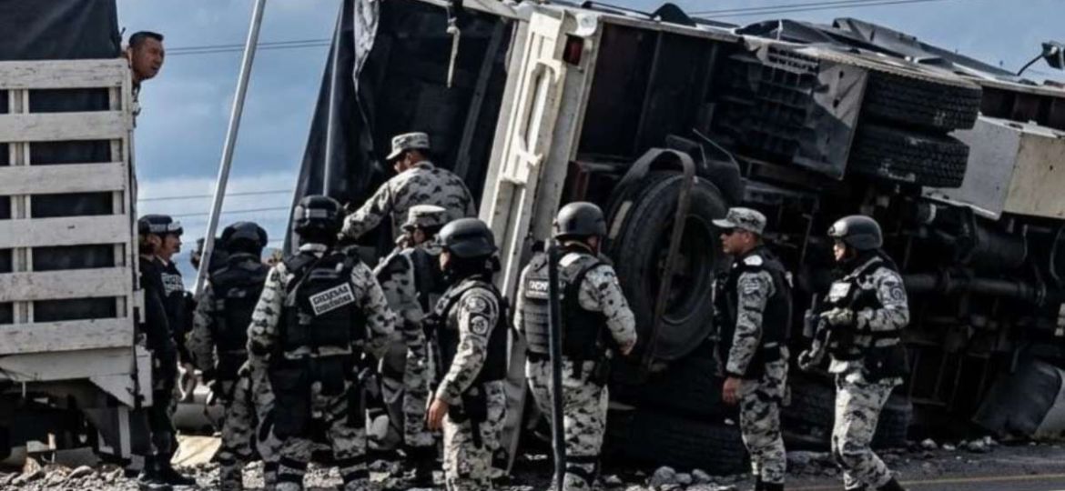 Vuelca-camion-de-la-Guardia-Nacional-en-la-carretera-Campeche-Merida-reportan-dos-fallecidos